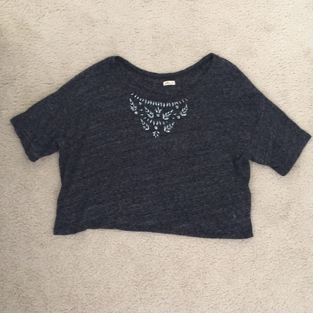 Hollister, gray flowy tee